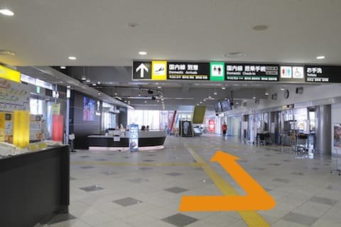 高松空港ターミナル国内線到着口